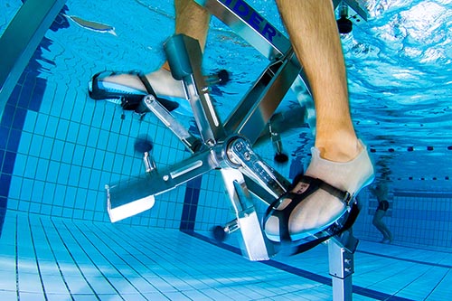Activit piscine : publicit quipement aquabike, aquabiking - Frdric LECHAT, photographe publicitaire spcialiste prises de vues sous-marines.