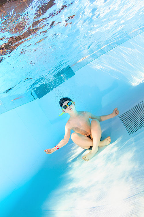 Photographie subaquatique : enfant, yoga, dtente - Frdric LECHAT, photographe professionnel piscines.